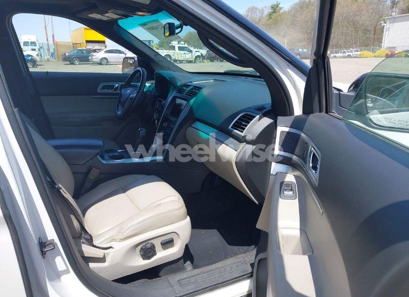 Photo 5 of 2012 Ford Explorer XLT (VIN 1FMHK7D88CGA09008)