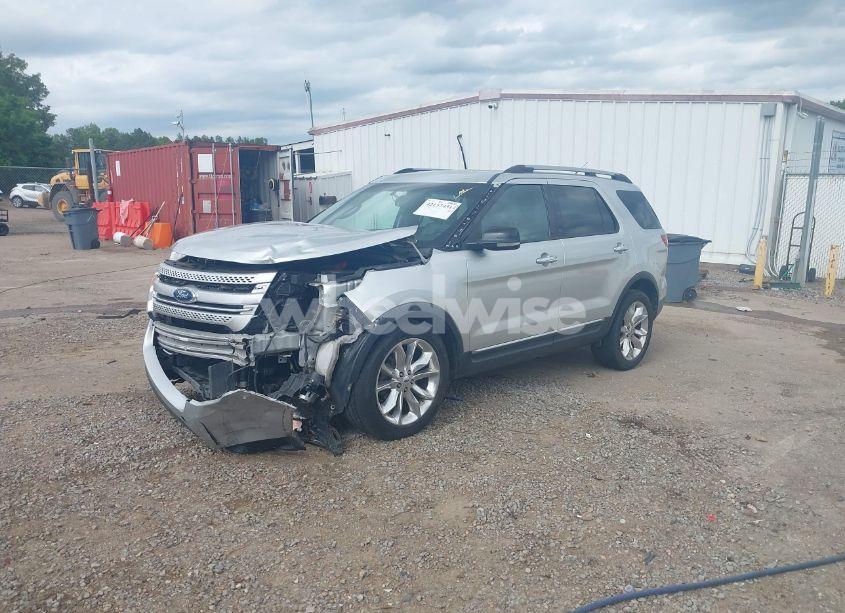 Photo 2 of 2012 Ford Explorer XLT (VIN 1FMHK7D88CGA71153)