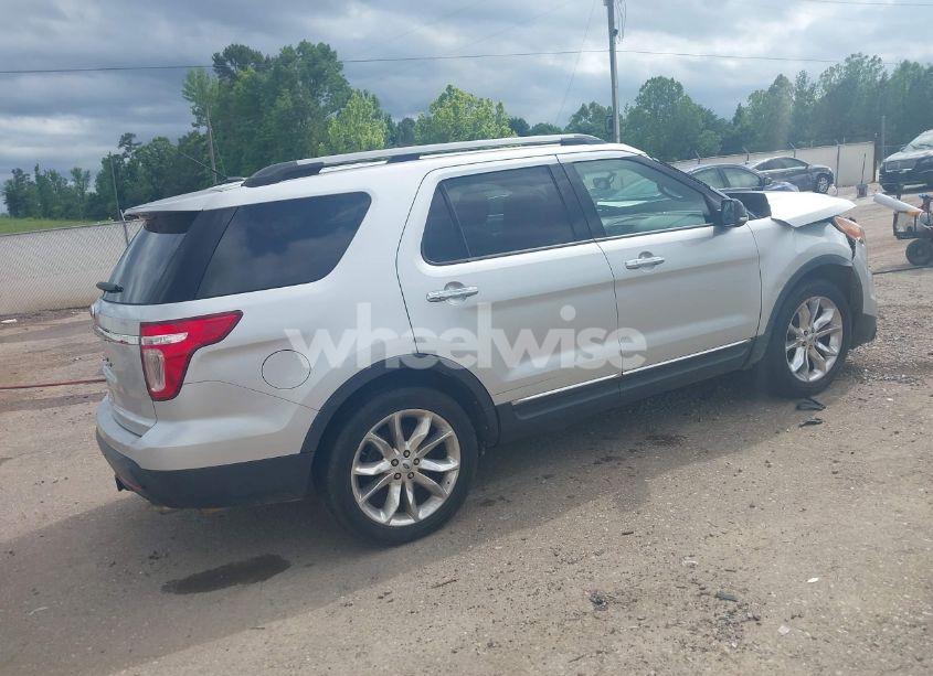 Photo 4 of 2012 Ford Explorer XLT (VIN 1FMHK7D88CGA71153)