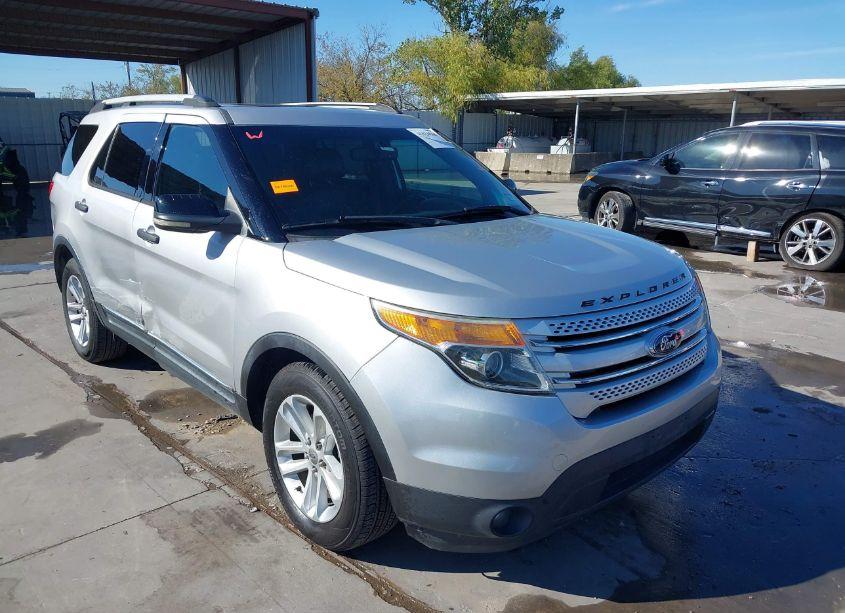 2011 Ford Explorer XLT (VIN 1FMHK7D89BGA93645) main photo