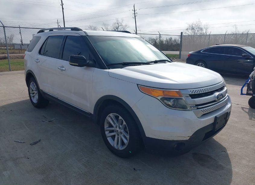 2012 Ford Explorer XLT (VIN 1FMHK7D89CGA13102) main photo