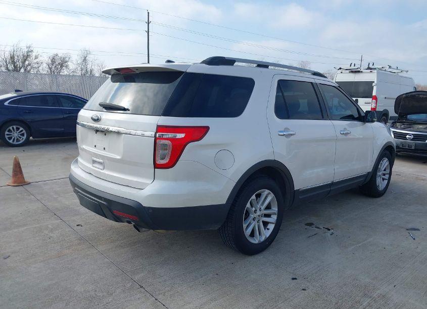 Photo 4 of 2012 Ford Explorer XLT (VIN 1FMHK7D89CGA13102)