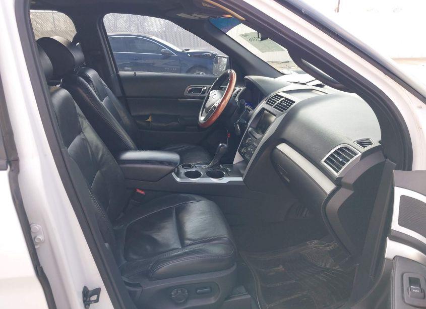 Photo 5 of 2012 Ford Explorer XLT (VIN 1FMHK7D89CGA13102)