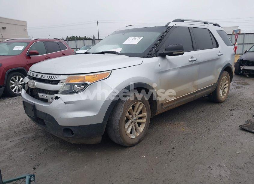 Photo 2 of 2012 Ford Explorer XLT (VIN 1FMHK7D97CGA02432)