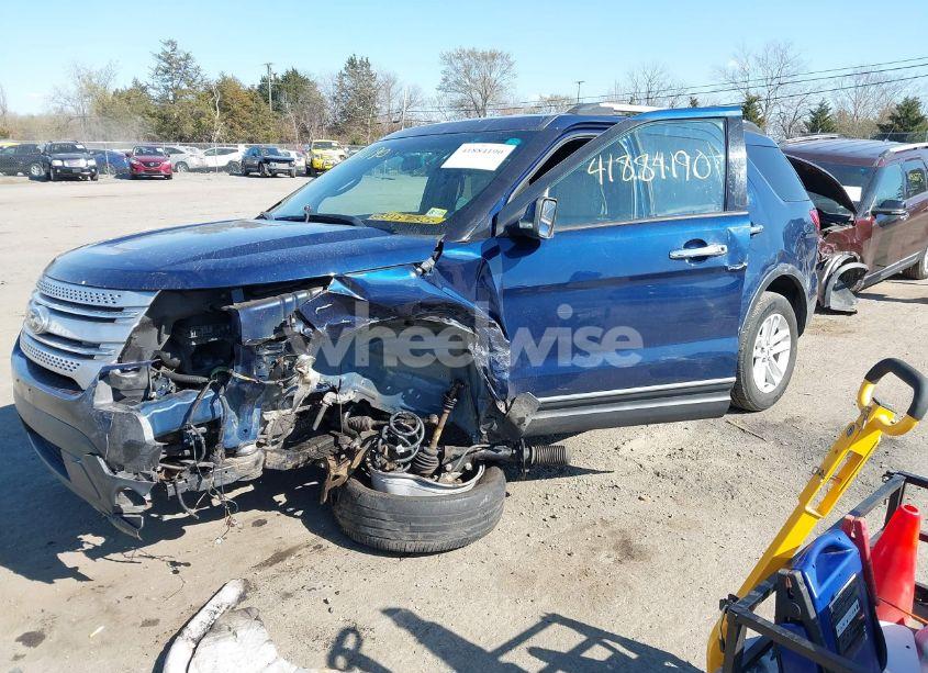 Photo 2 of 2012 Ford Explorer XLT (VIN 1FMHK7D97CGA05590)