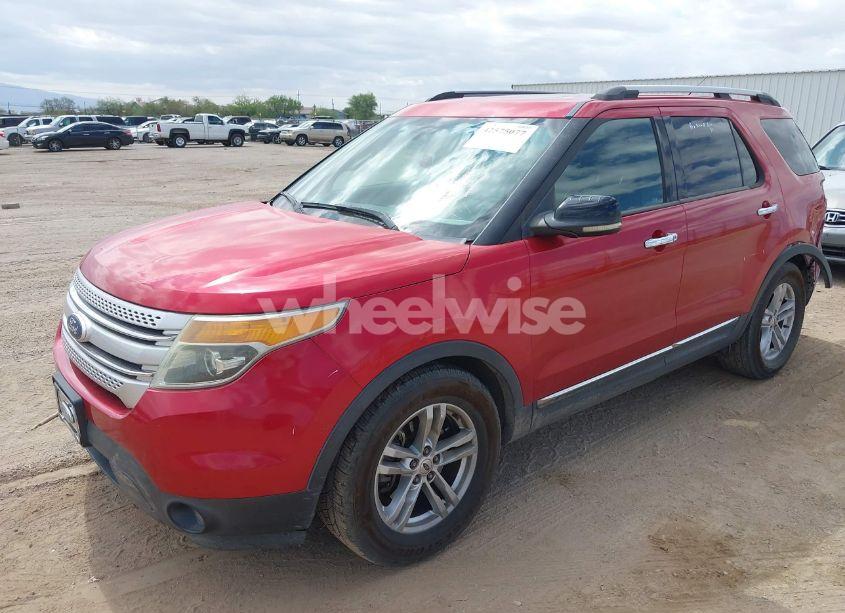 Photo 2 of 2012 Ford Explorer XLT (VIN 1FMHK7D97CGA48472)