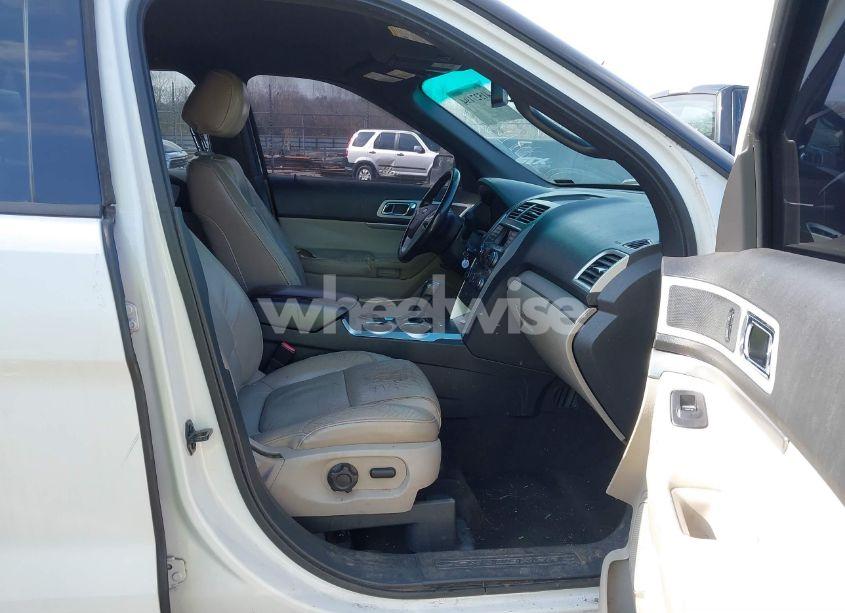 Photo 5 of 2012 Ford Explorer XLT (VIN 1FMHK7D98CGA41921)