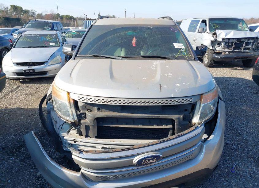 Photo 12 of 2011 Ford Explorer (VIN 1FMHK8B80BGA47937)