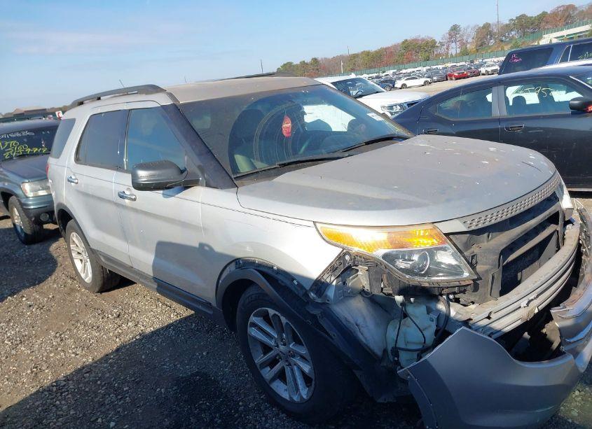 Photo 13 of 2011 Ford Explorer (VIN 1FMHK8B80BGA47937)