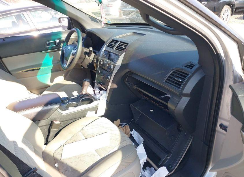 Photo 5 of 2011 Ford Explorer (VIN 1FMHK8B80BGA47937)