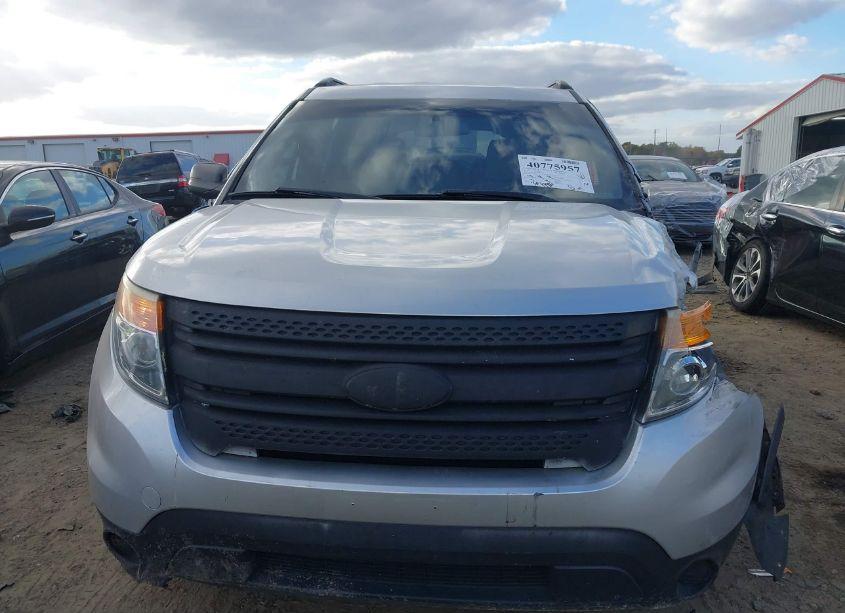 Photo 12 of 2011 Ford Explorer (VIN 1FMHK8B83BGA03172)