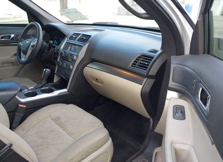 Photo 5 of 2011 Ford Explorer (VIN 1FMHK8B83BGA03172)