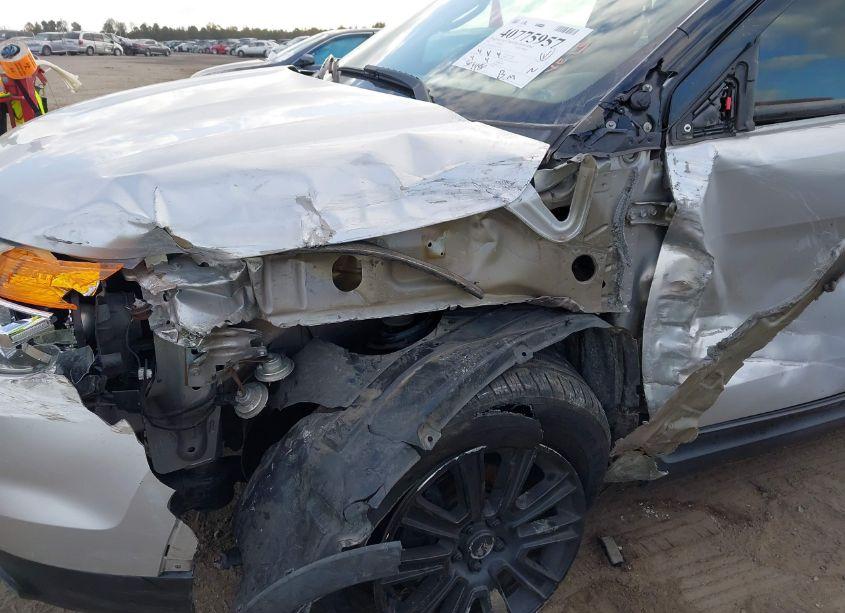 Photo 6 of 2011 Ford Explorer (VIN 1FMHK8B83BGA03172)