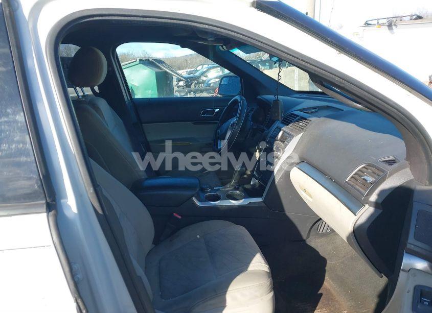 Photo 5 of 2012 Ford Explorer (VIN 1FMHK8B87CGA17674)