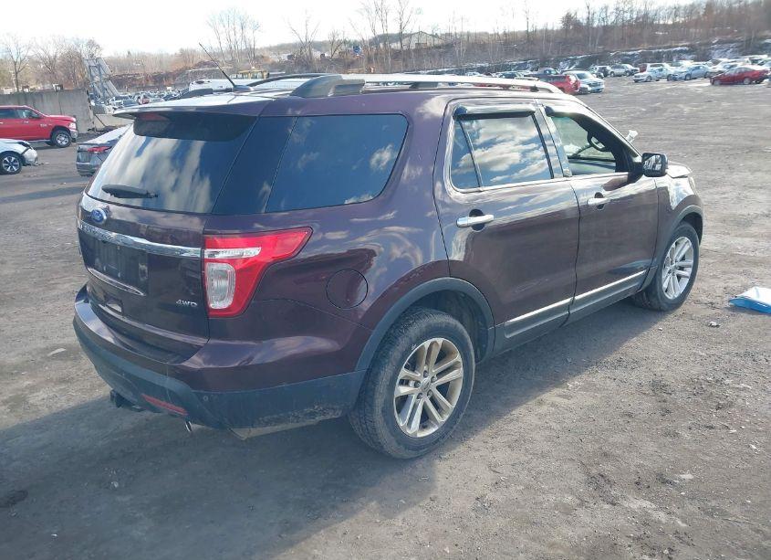Photo 4 of 2011 Ford Explorer XLT (VIN 1FMHK8D80BGA29600)