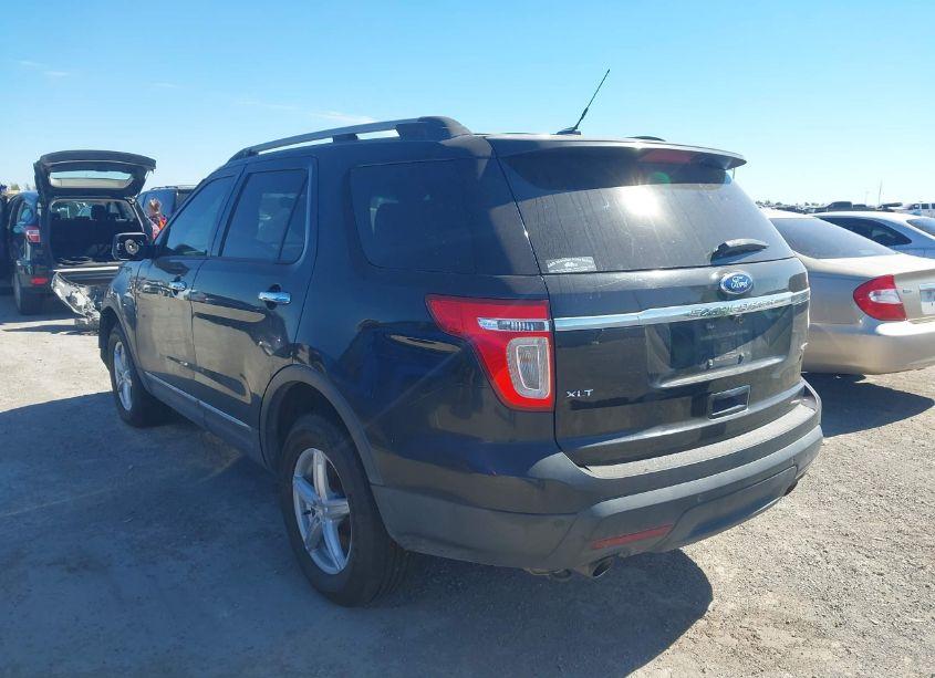 Photo 3 of 2011 Ford Explorer XLT (VIN 1FMHK8D80BGA36210)