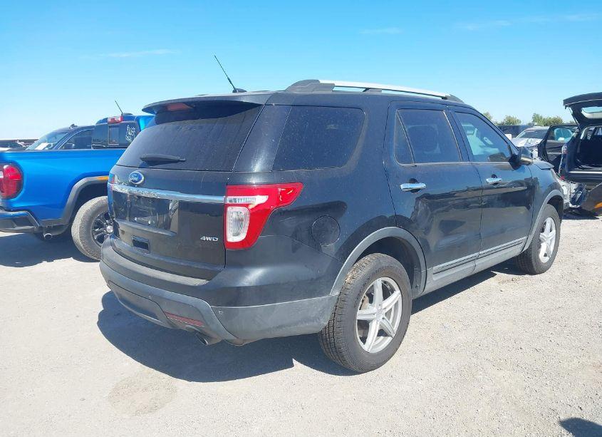 Photo 4 of 2011 Ford Explorer XLT (VIN 1FMHK8D80BGA36210)