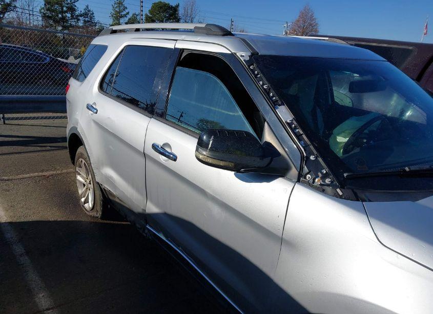 Photo 13 of 2011 Ford Explorer XLT (VIN 1FMHK8D80BGA66520)