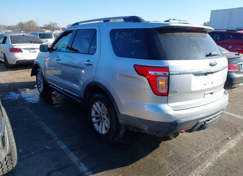 Photo 3 of 2011 Ford Explorer XLT (VIN 1FMHK8D80BGA66520)