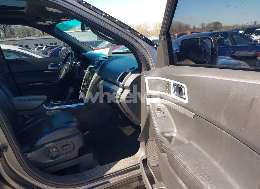 Photo 5 of 2012 Ford Explorer XLT (VIN 1FMHK8D80CGA22759)