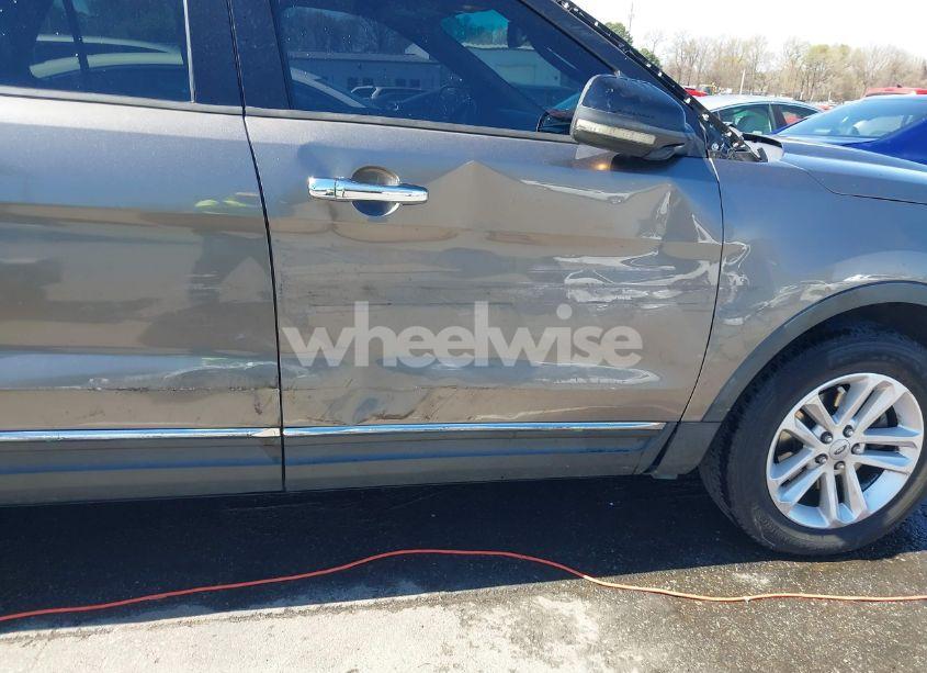 Photo 6 of 2012 Ford Explorer XLT (VIN 1FMHK8D80CGA22759)