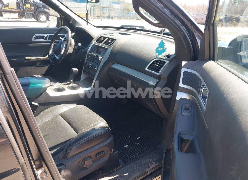 Photo 5 of 2012 Ford Explorer XLT (VIN 1FMHK8D80CGA42493)