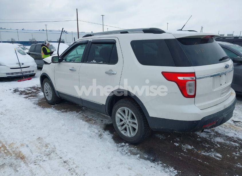 Photo 3 of 2012 Ford Explorer XLT (VIN 1FMHK8D81CGA12242)