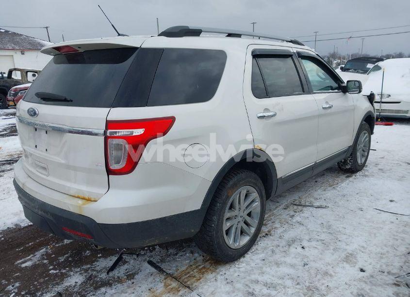 Photo 4 of 2012 Ford Explorer XLT (VIN 1FMHK8D81CGA12242)