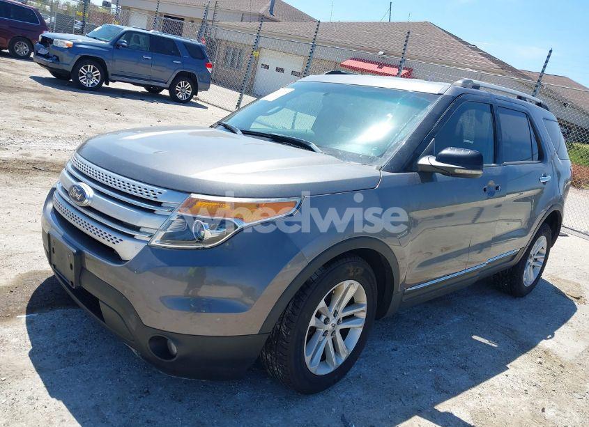 Photo 2 of 2012 Ford Explorer XLT (VIN 1FMHK8D81CGA30871)