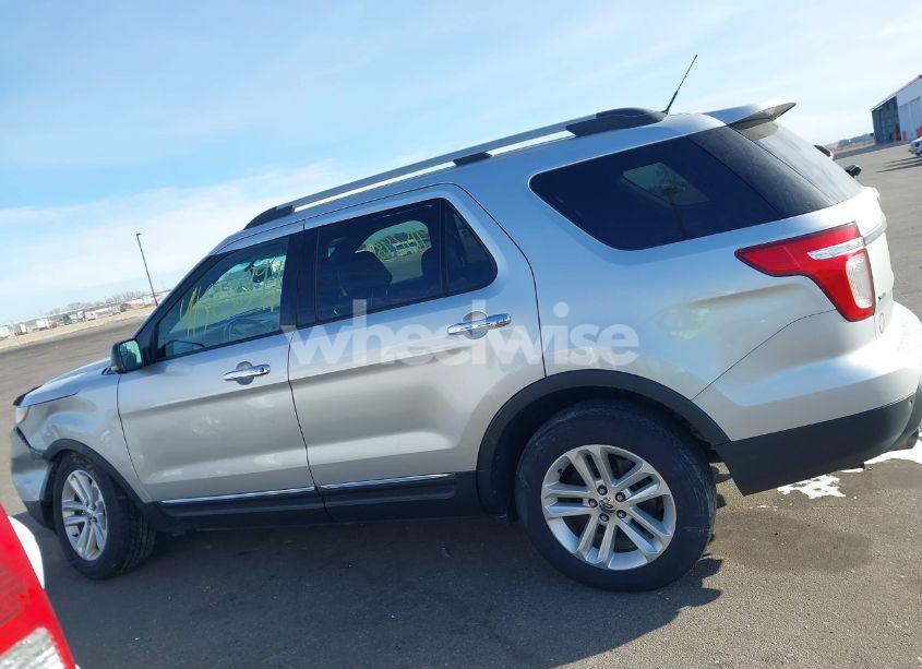 Photo 14 of 2011 Ford Explorer XLT (VIN 1FMHK8D82BGA31395)