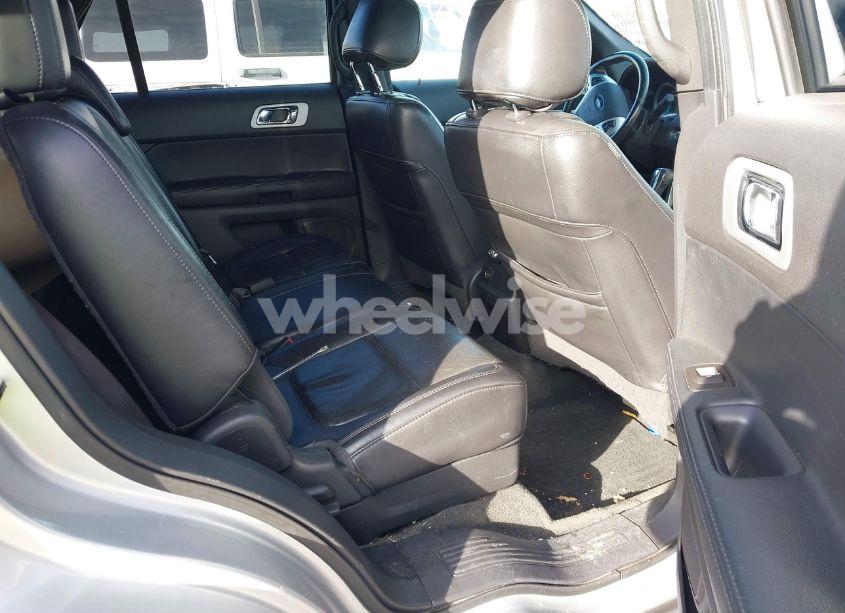 Photo 8 of 2011 Ford Explorer XLT (VIN 1FMHK8D82BGA31395)