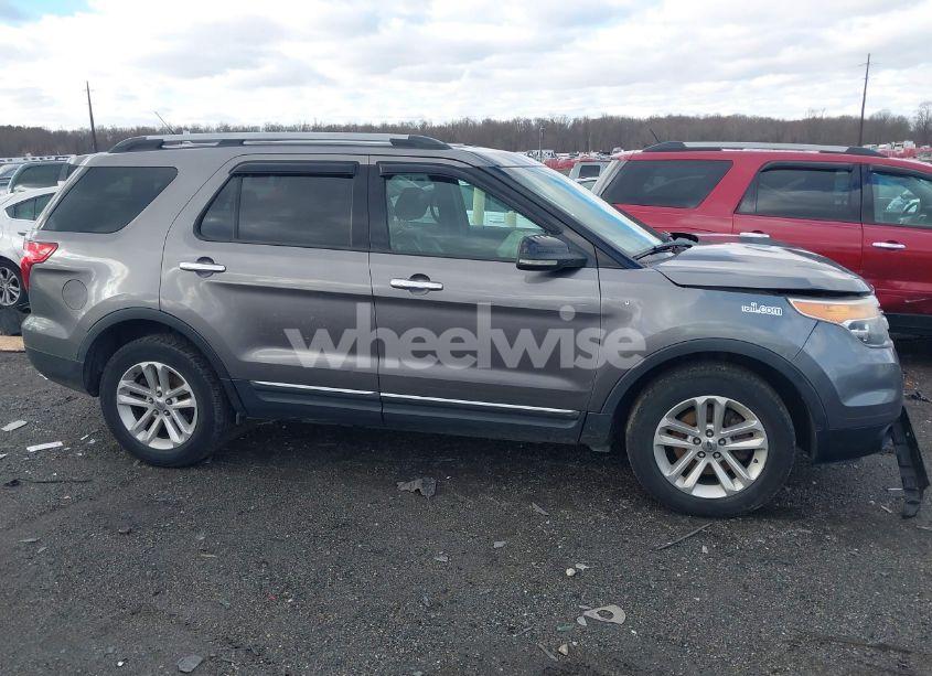 Photo 14 of 2011 Ford Explorer XLT (VIN 1FMHK8D82BGA66485)