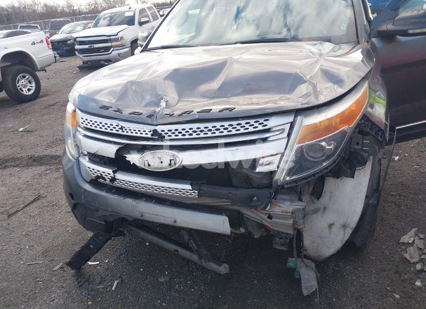 Photo 6 of 2011 Ford Explorer XLT (VIN 1FMHK8D82BGA66485)