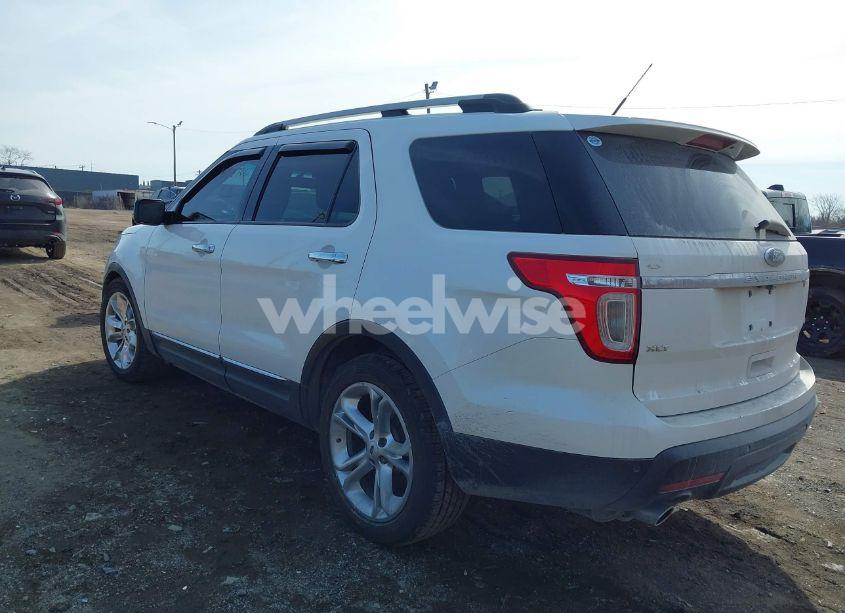 Photo 3 of 2012 Ford Explorer XLT (VIN 1FMHK8D82CGA35836)