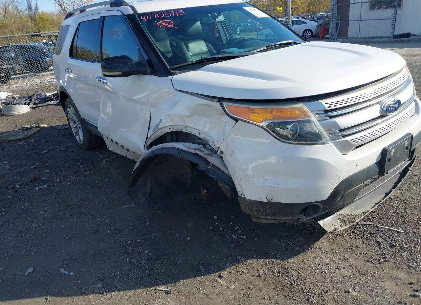 Photo 6 of 2011 Ford Explorer XLT (VIN 1FMHK8D83BGA75633)