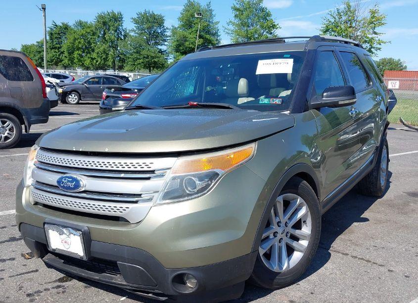 Photo 2 of 2012 Ford Explorer XLT (VIN 1FMHK8D83CGA10931)