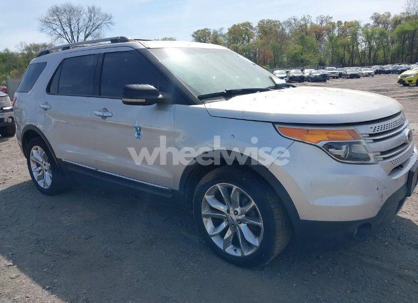 2012 Ford Explorer XLT (VIN 1FMHK8D83CGA14817) main photo
