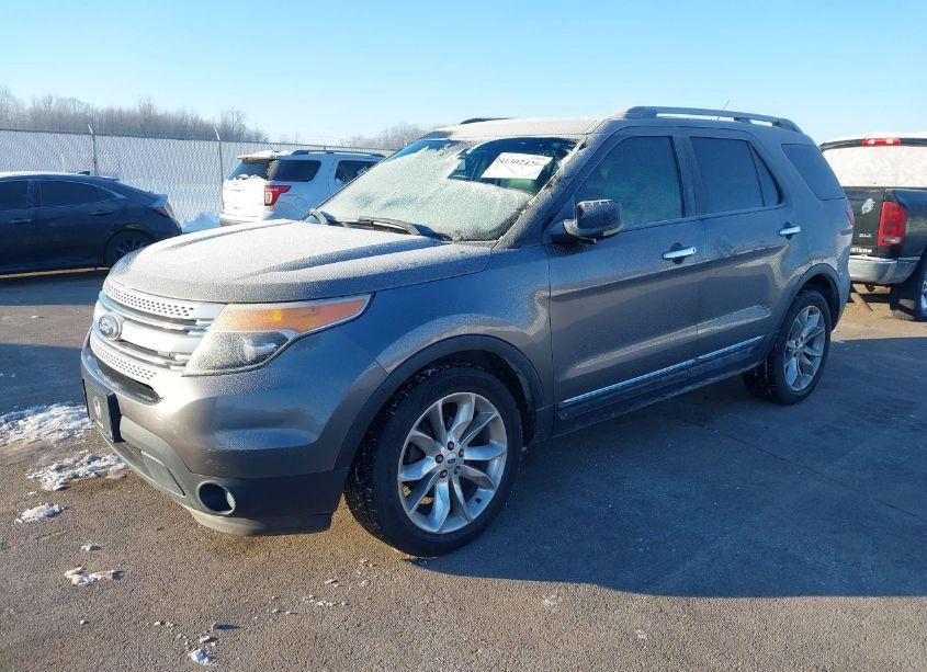 Photo 2 of 2011 Ford Explorer XLT (VIN 1FMHK8D84BGA06837)