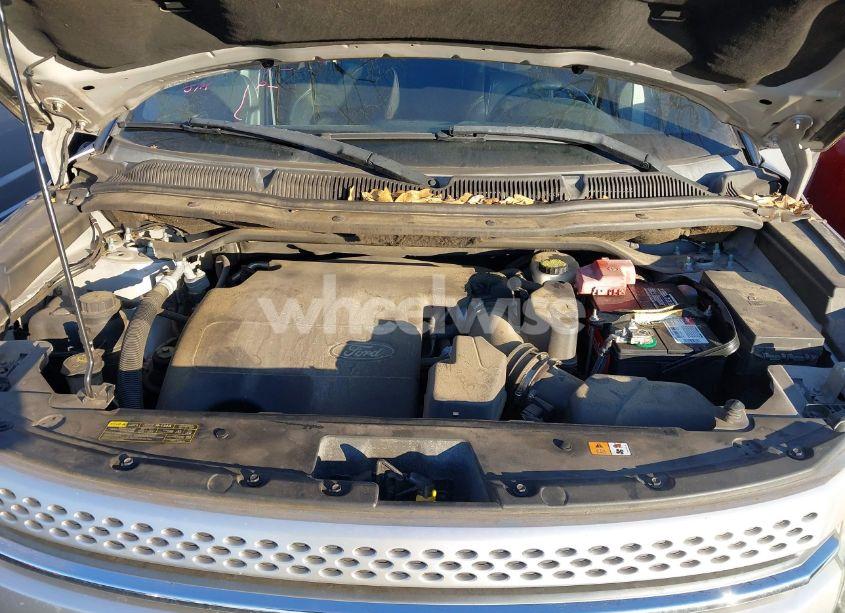 Photo 10 of 2011 Ford Explorer XLT (VIN 1FMHK8D84BGA26151)