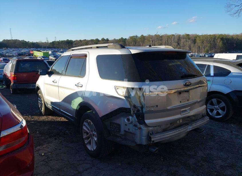 Photo 3 of 2011 Ford Explorer XLT (VIN 1FMHK8D84BGA26151)