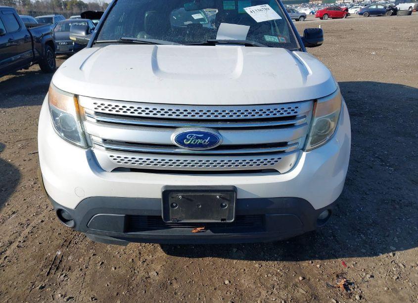 Photo 12 of 2011 Ford Explorer XLT (VIN 1FMHK8D84BGA37148)