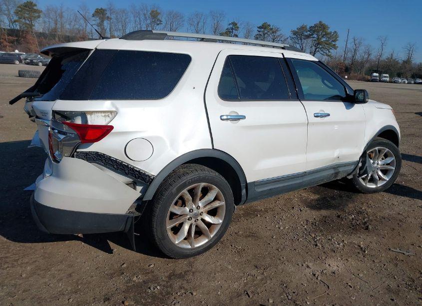 Photo 13 of 2011 Ford Explorer XLT (VIN 1FMHK8D84BGA37148)