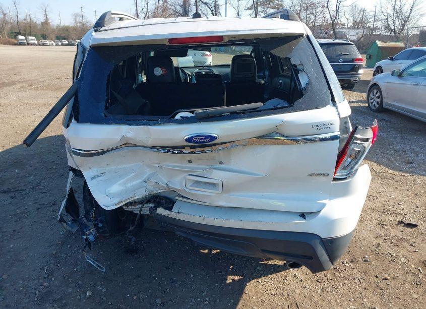 Photo 16 of 2011 Ford Explorer XLT (VIN 1FMHK8D84BGA37148)