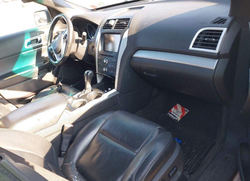 Photo 5 of 2011 Ford Explorer XLT (VIN 1FMHK8D84BGA37148)