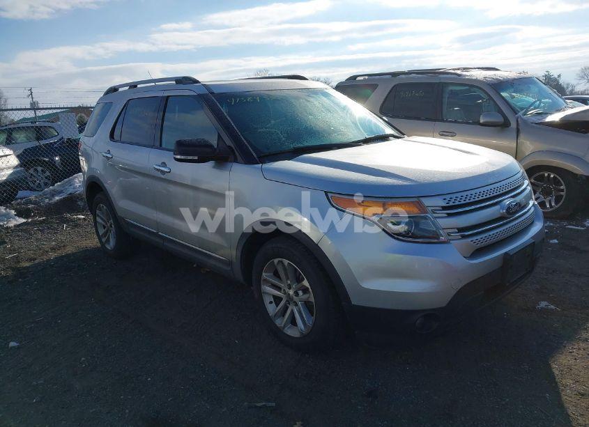 2011 Ford Explorer XLT (VIN 1FMHK8D84BGA48022) main photo