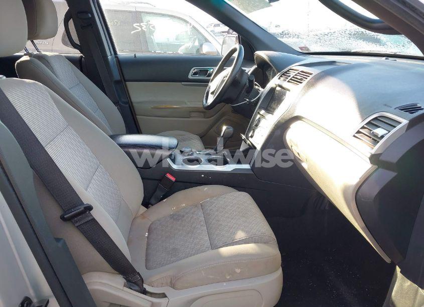 Photo 5 of 2011 Ford Explorer XLT (VIN 1FMHK8D84BGA48022)