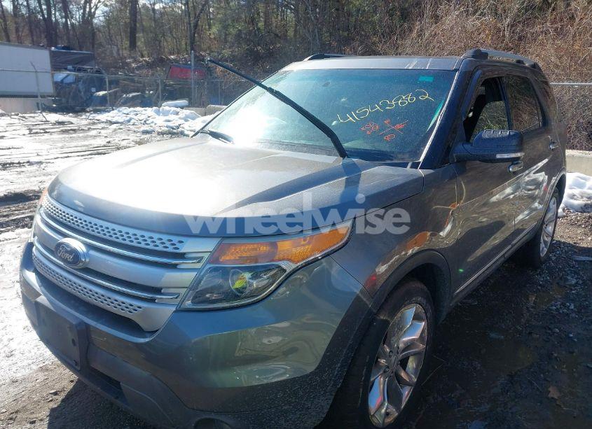 Photo 2 of 2012 Ford Explorer XLT (VIN 1FMHK8D84CGA53772)