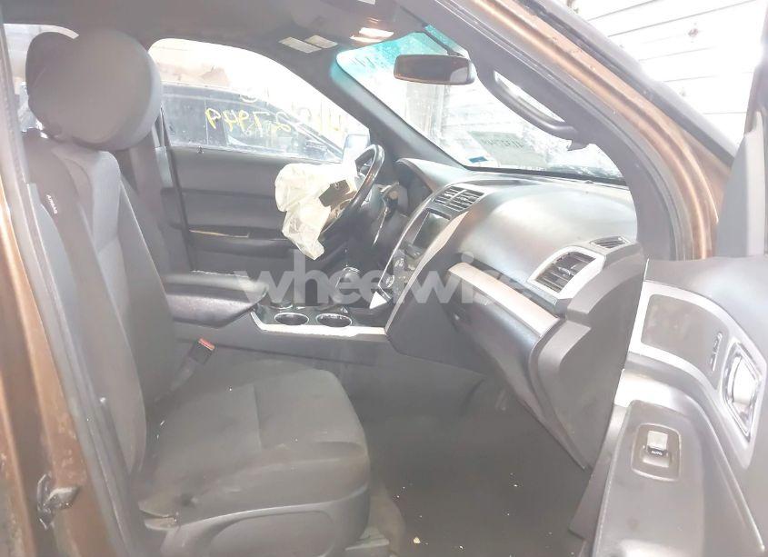 Photo 5 of 2012 Ford Explorer XLT (VIN 1FMHK8D84CGA85234)