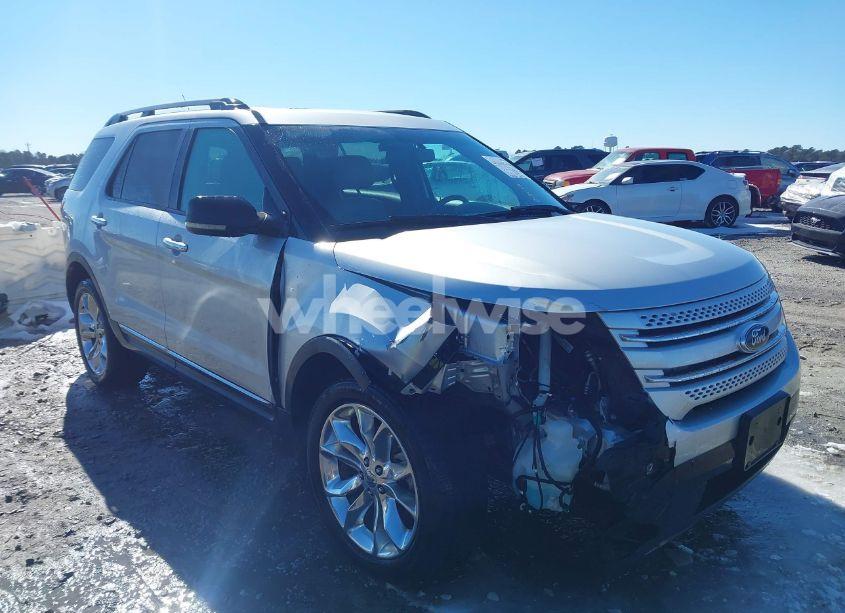 2011 Ford Explorer XLT (VIN 1FMHK8D85BGA64181) main photo