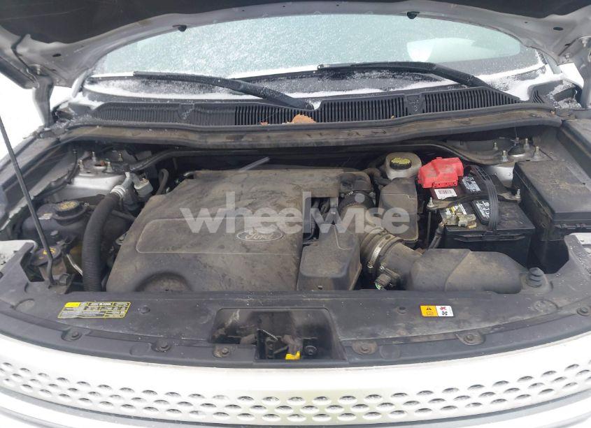 Photo 10 of 2011 Ford Explorer XLT (VIN 1FMHK8D85BGA64181)